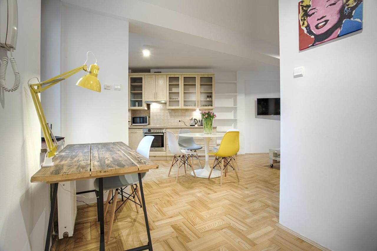 Central Apartments By Tyzenhauz Красков Екстериор снимка