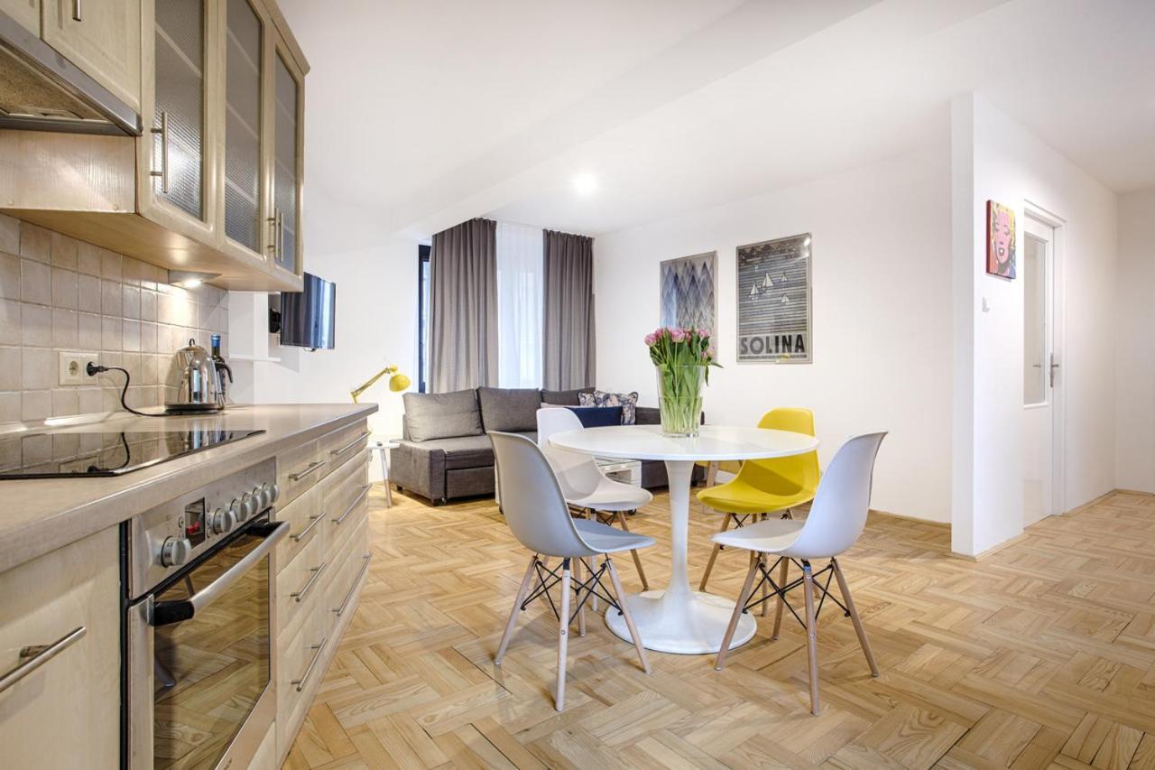 Central Apartments By Tyzenhauz Красков Екстериор снимка